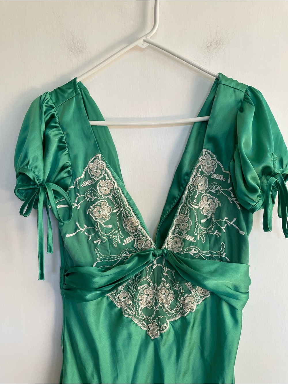 Free People Cooper Maxi Dress Green Lace Satin Embroidery Womens V Neck Size 6 - Picture 5 of 15